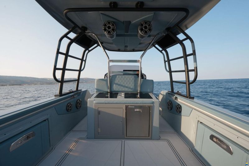Ranieri GOMMONE RANIERI CAYMAN 33 CABIN 2026 usa