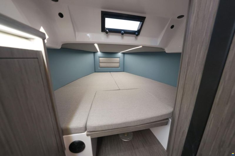 Ranieri GOMMONE RANIERI CAYMAN 33 CABIN 2026 usa