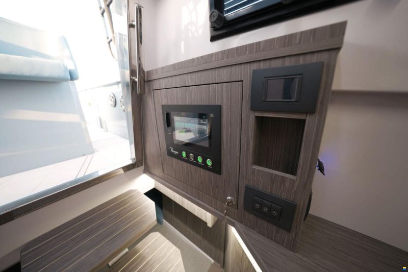Ranieri GOMMONE RANIERI CAYMAN 33 CABIN 2026 usa