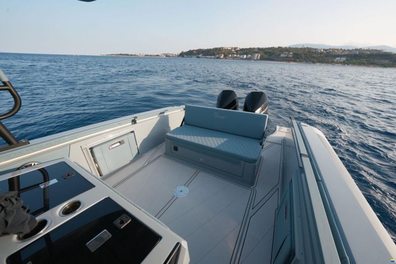 Ranieri GOMMONE RANIERI CAYMAN 33 CABIN 2026 usa