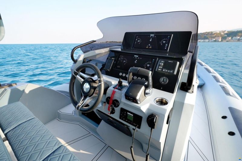 Ranieri GOMMONE RANIERI CAYMAN 33 CABIN 2026 usa