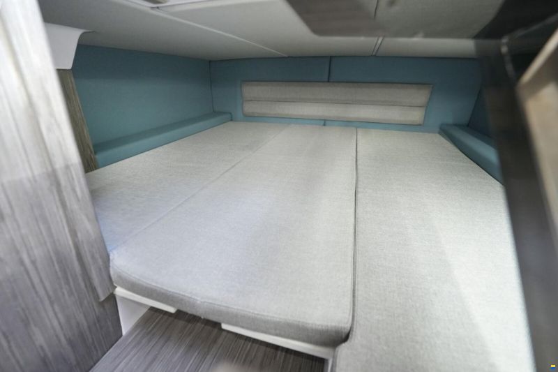 Ranieri GOMMONE RANIERI CAYMAN 33 CABIN 2026 usa