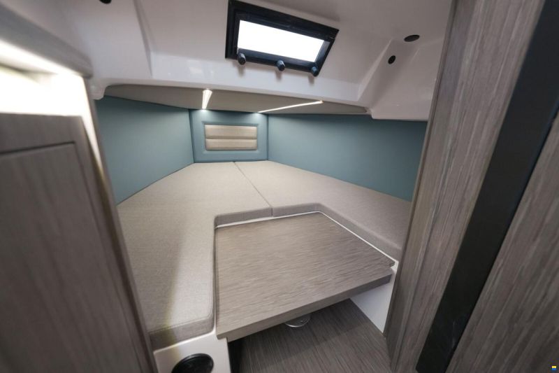 Ranieri GOMMONE RANIERI CAYMAN 33 CABIN 2026 usa