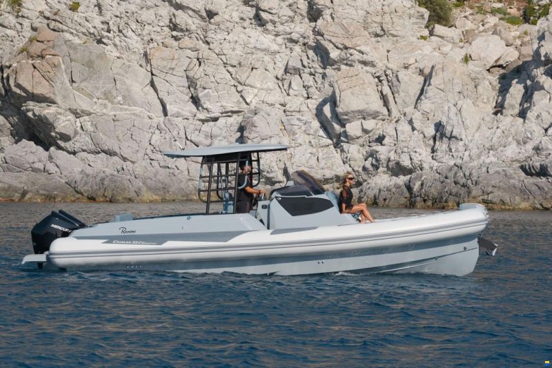 Ranieri GOMMONE RANIERI CAYMAN 33 CABIN 2026 usa
