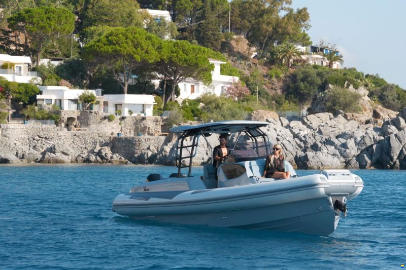 Ranieri GOMMONE RANIERI CAYMAN 33 CABIN 2026 usa