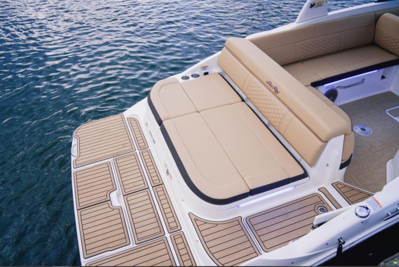 Sea Ray SDX270