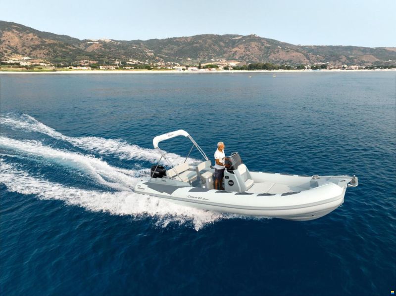 Ranieri GOMMONE RANIERI CAYMAN 21 ESPOSITIVO 202