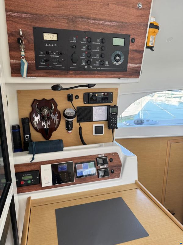 Lagoon 380 S2