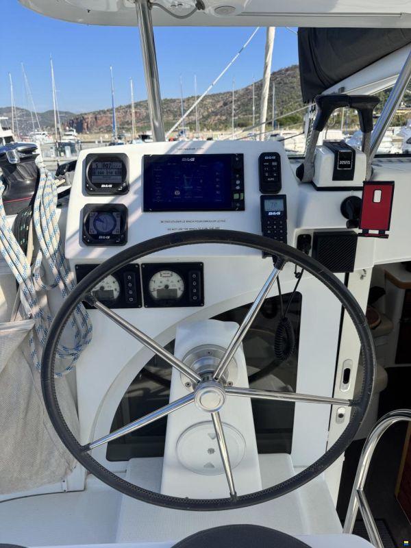 Lagoon 380 S2