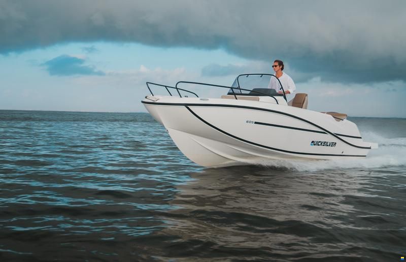 Quicksilver ACTIV 605 Open