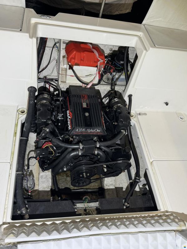 Bayliner Trophy 2352