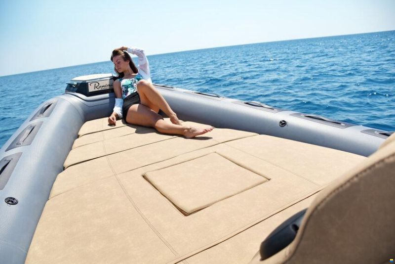 Ranieri SPLENDIDO GOMMONE RANIERI CAYMAN 38 EXEC