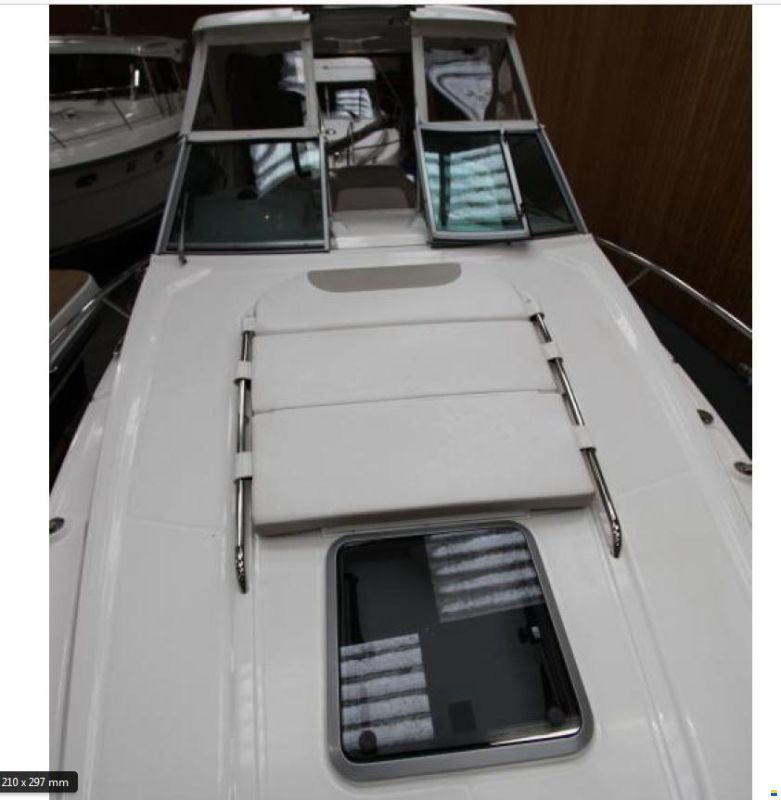 Chaparral 310 Signature