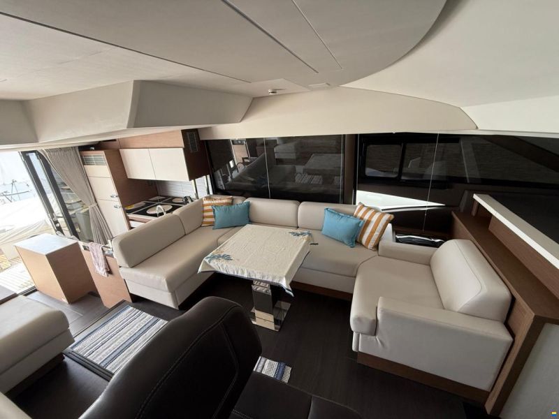 Jeanneau PRESTIGE 520 FLY (HARDTOP) 2025