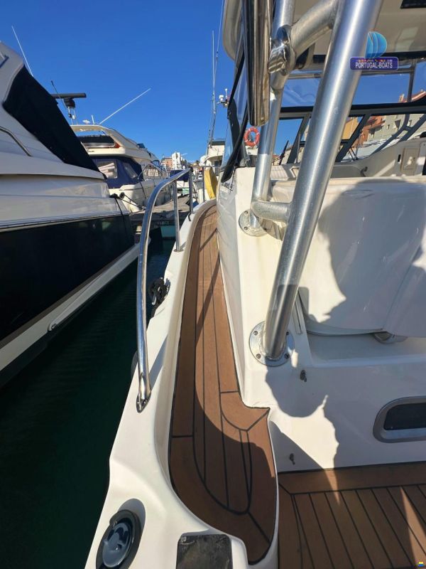 Boston Whaler 305 Conquest