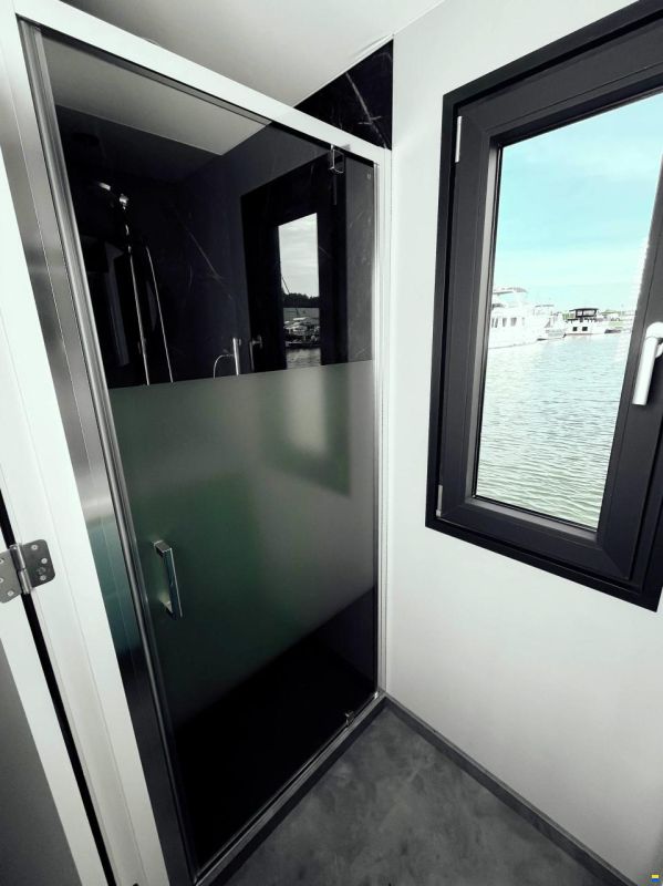 Senso 45 Maritieme Houseboat