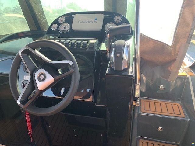 revo yacht REVO 700