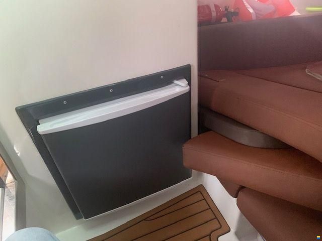 revo yacht REVO 700