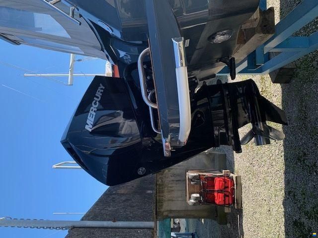 revo yacht REVO 700