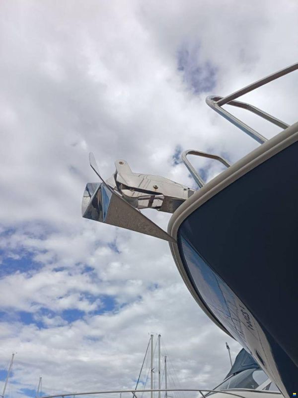 revo yacht REVO 700