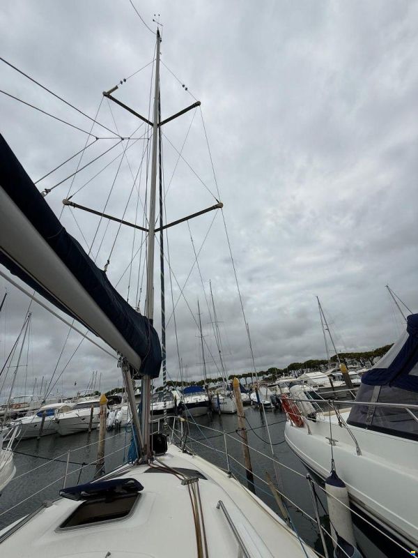 Hunter Marine 33 LEGEND