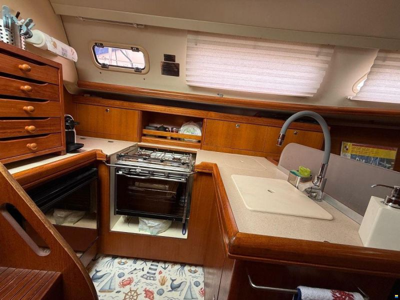Hunter Marine 33 LEGEND