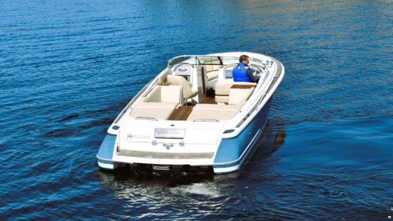 Chris Craft LAUNCH 28