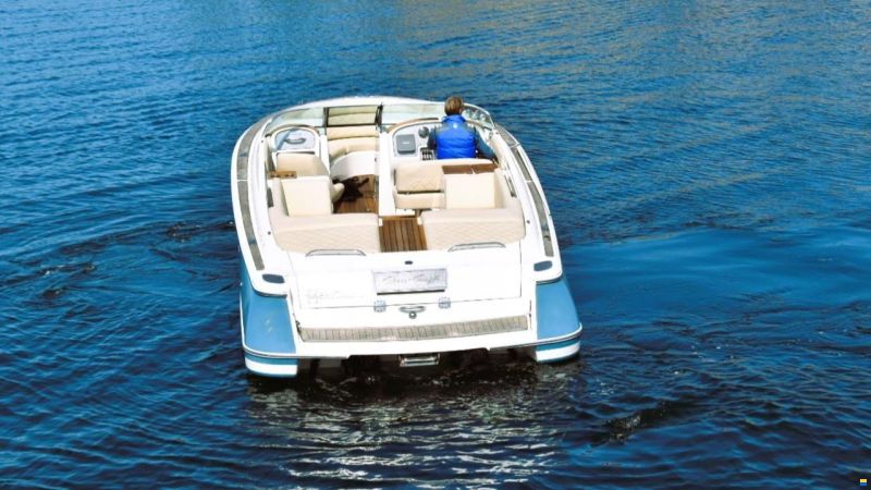 Chris Craft LAUNCH 28