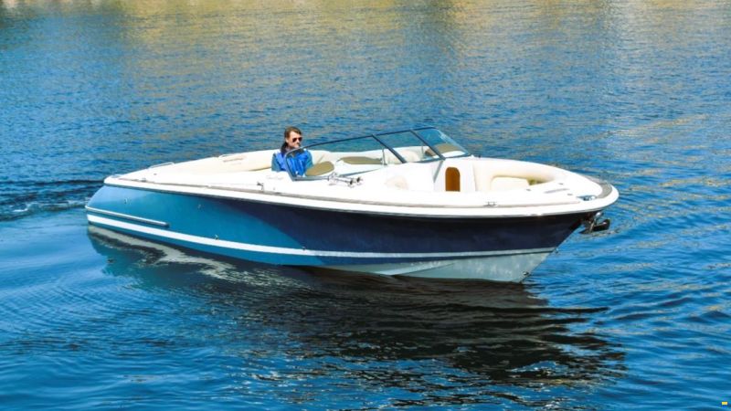 Chris Craft LAUNCH 28