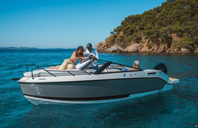 Quicksilver ACTIV 675 Cruiser