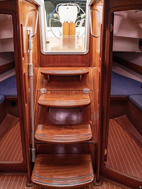 Bavaria 38