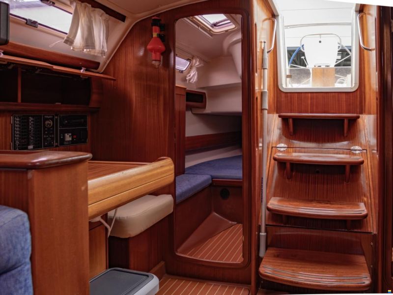 Bavaria 38