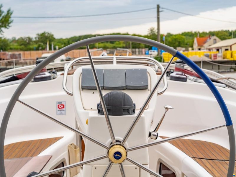 Bavaria 38