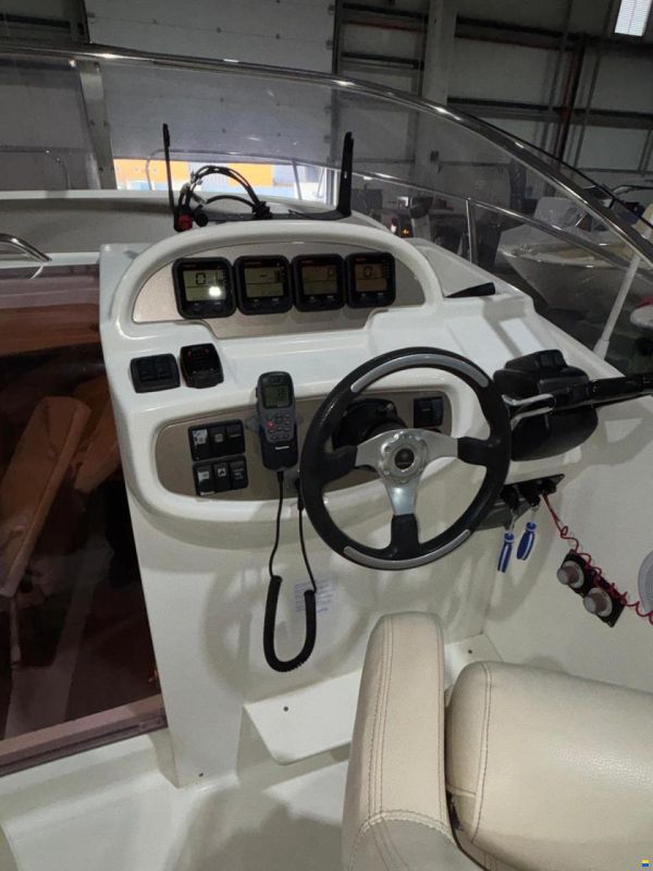 Jeanneau Cap Camarat 755 WA