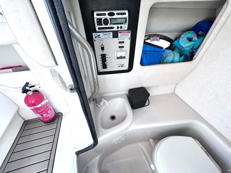 Sea Ray 290 SLX