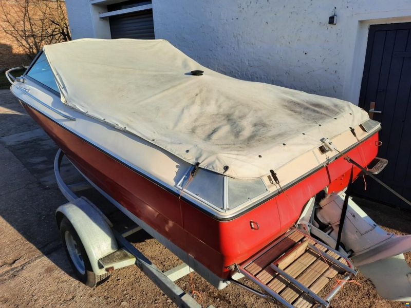 Reinell V1701