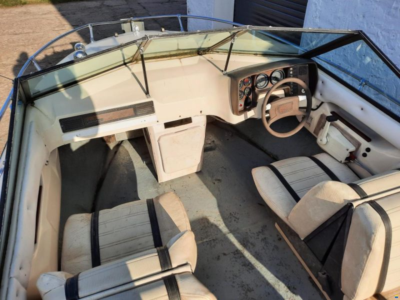 Reinell V1701
