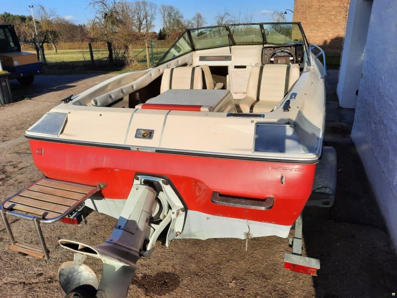 Reinell V1701