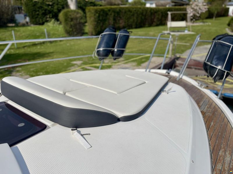 Bavaria S33 HT