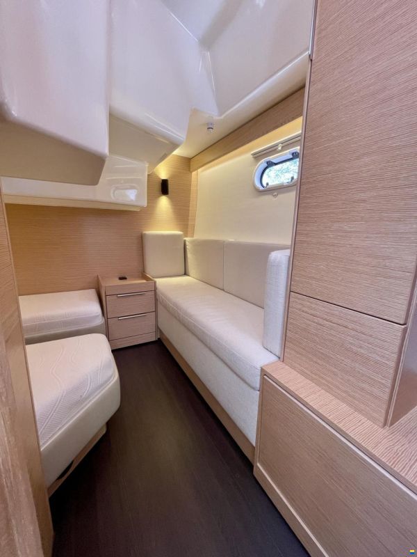 Bavaria S33 HT