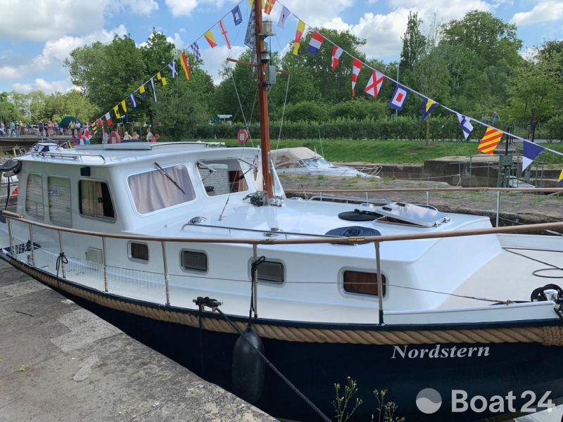 Stahl-Boot Multivlet 11.80