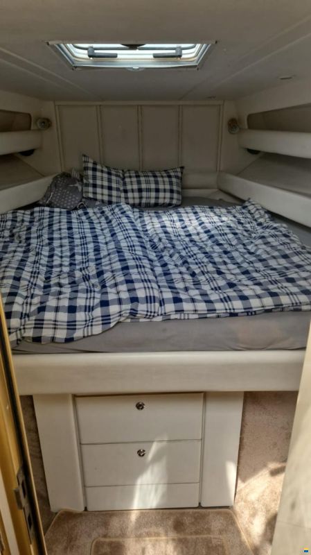 Sunseeker Mustique 42
