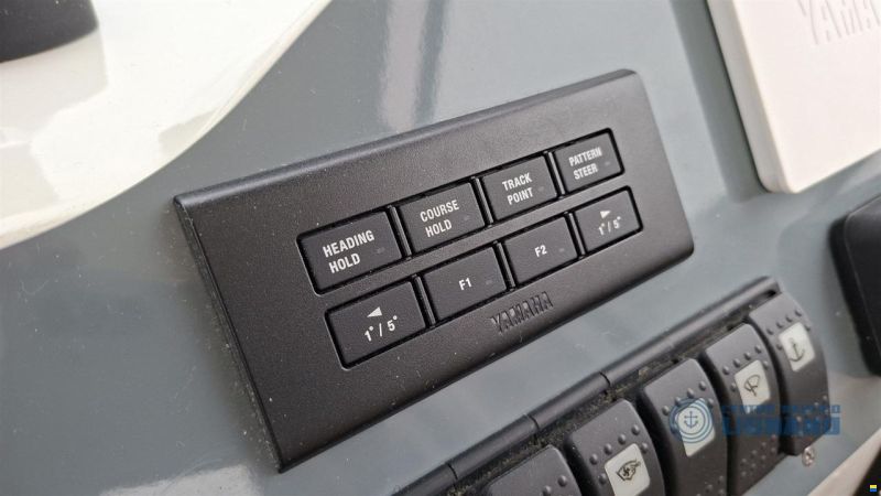 Saver 22 CABIN FISHER
