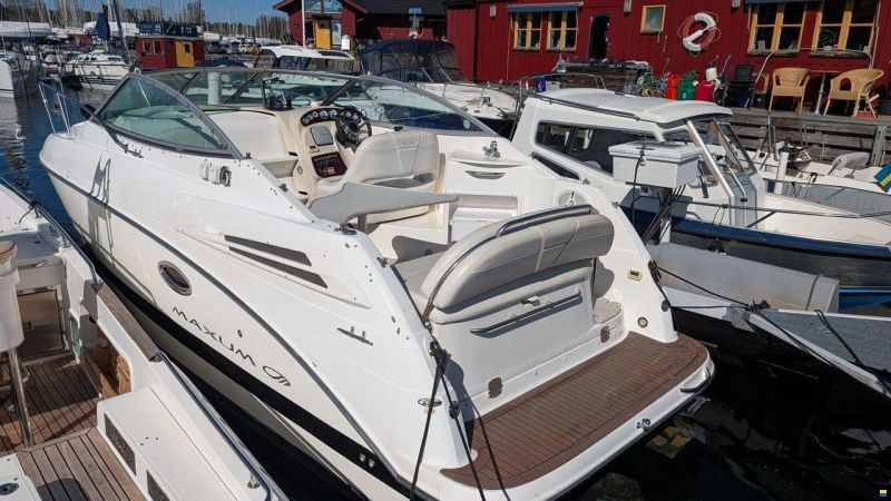 Maxum 2500 SE