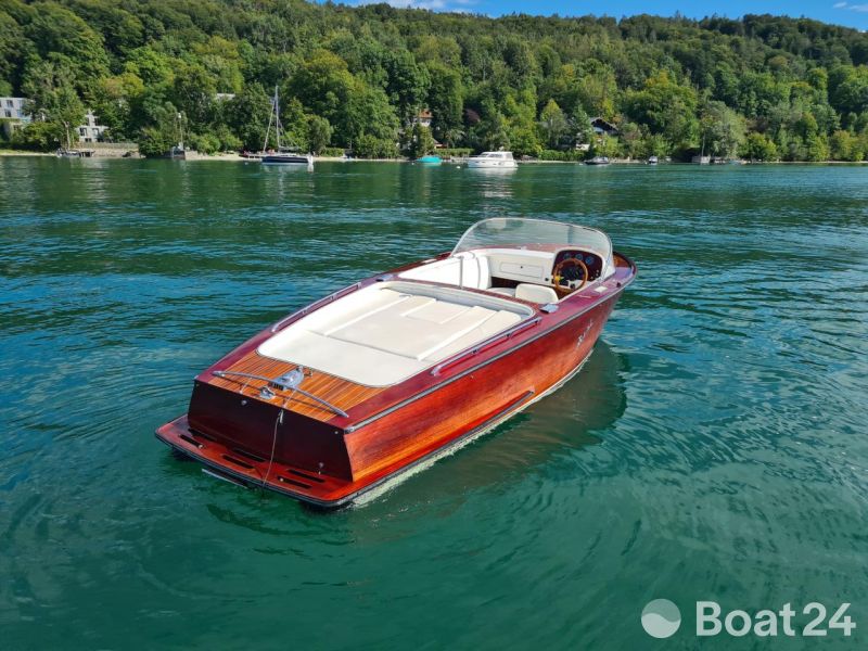 Boesch 590 Sundeck