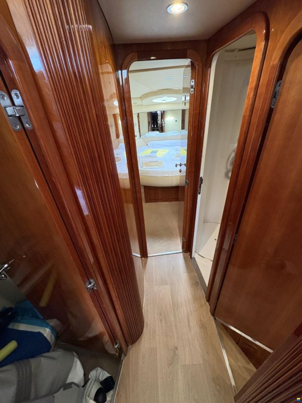 Azimut 42
