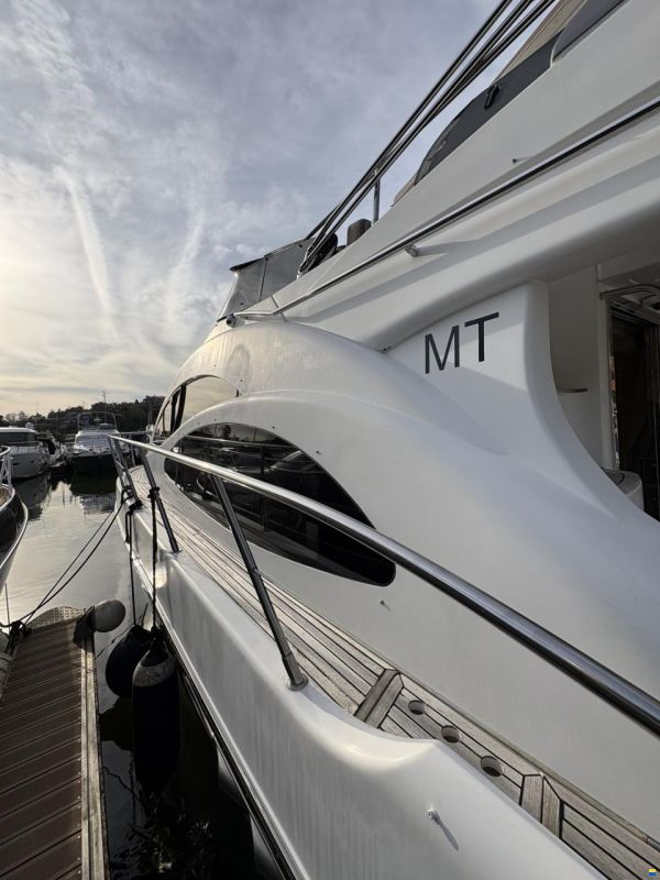 Azimut 42