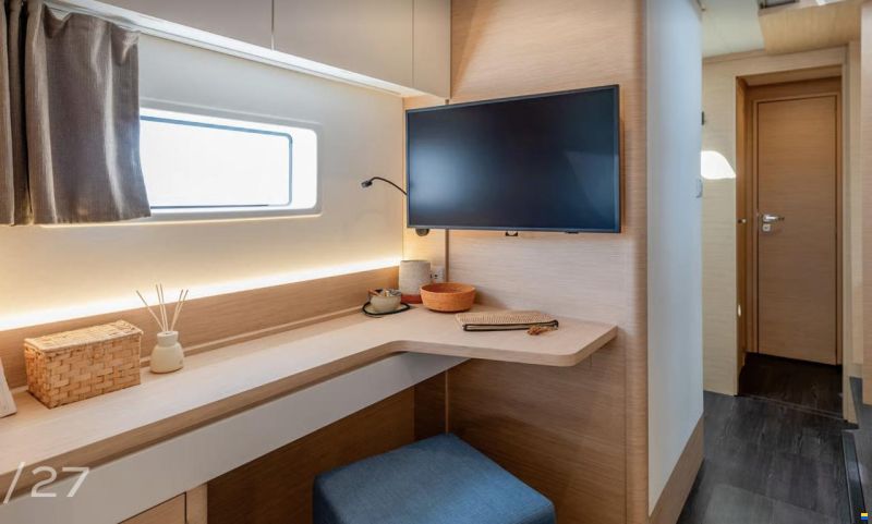 Fountaine Pajot 44