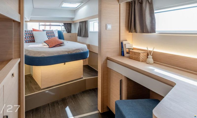 Fountaine Pajot 44