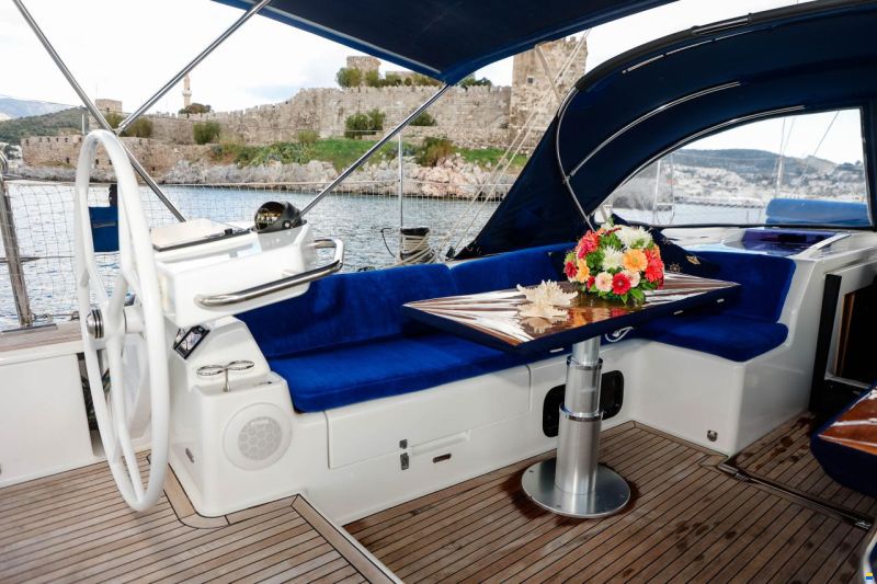 Hanse 575